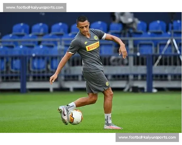 拉热铁腕:十人应战也要碾碎对手防线